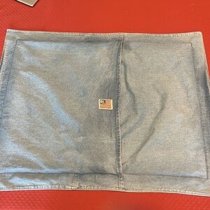Gorgeous vintage Ralph Lauren denim standard pillow sham. Fantastic condition.